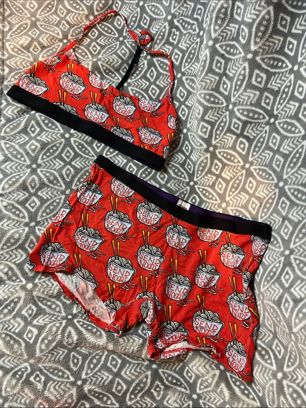 MeUndies “Send Noods” bralette (s) and boy shorts (m) set